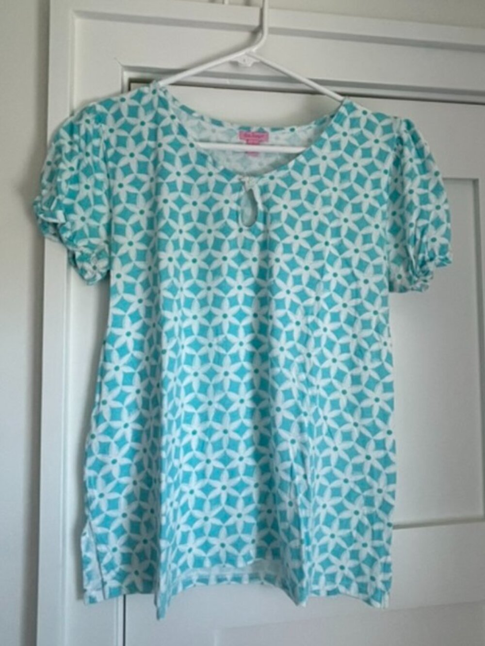 Lilly Pulitzer t-shirt